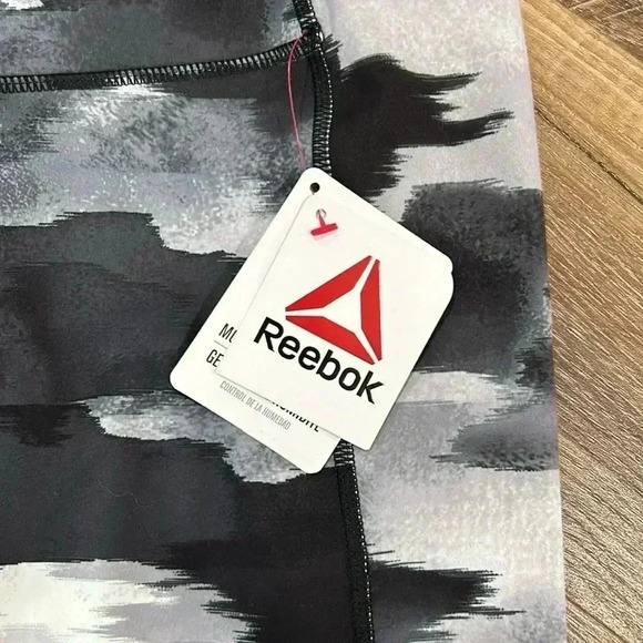 Reebok 7/8 High Rise Black/Gray/White Leggings Size XL NWT Moisture Management - Picture 3 of 13